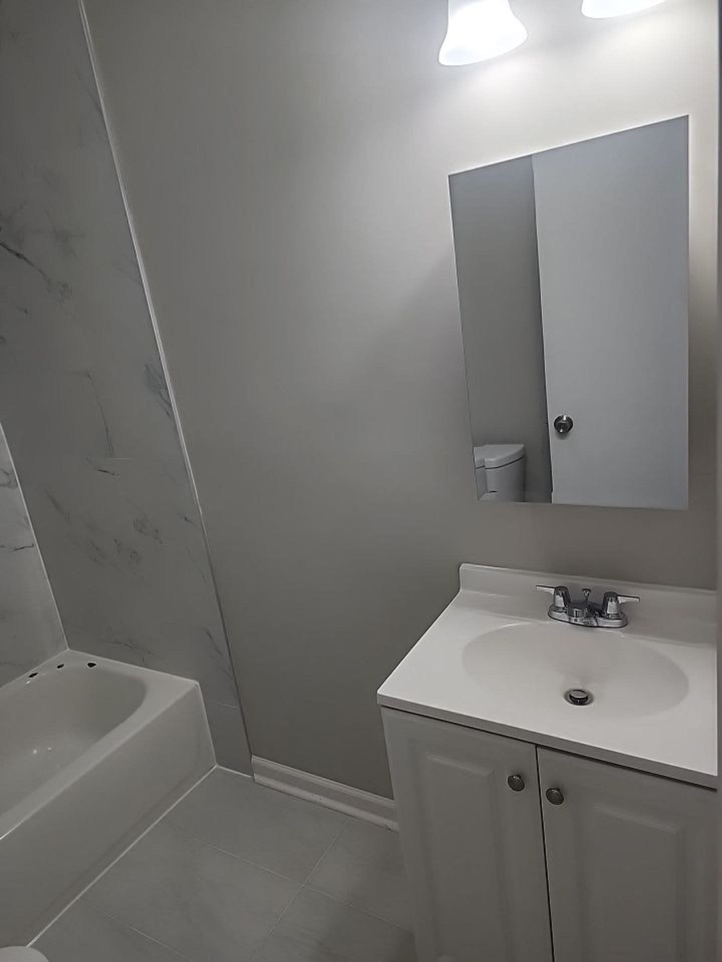 Spacious 3Br In Hartford S Barry Square 36 Whitmore St 3 Bed 1 Bath – photo 3