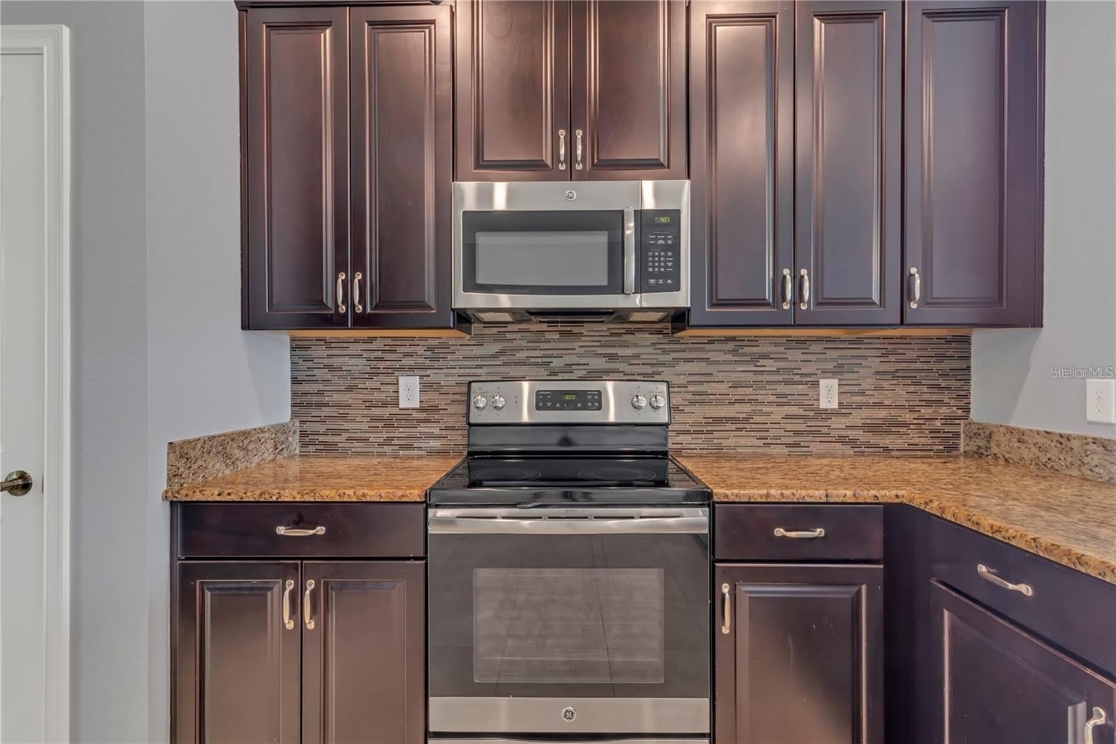 9892 PECAN HICKORY Way – photo 5