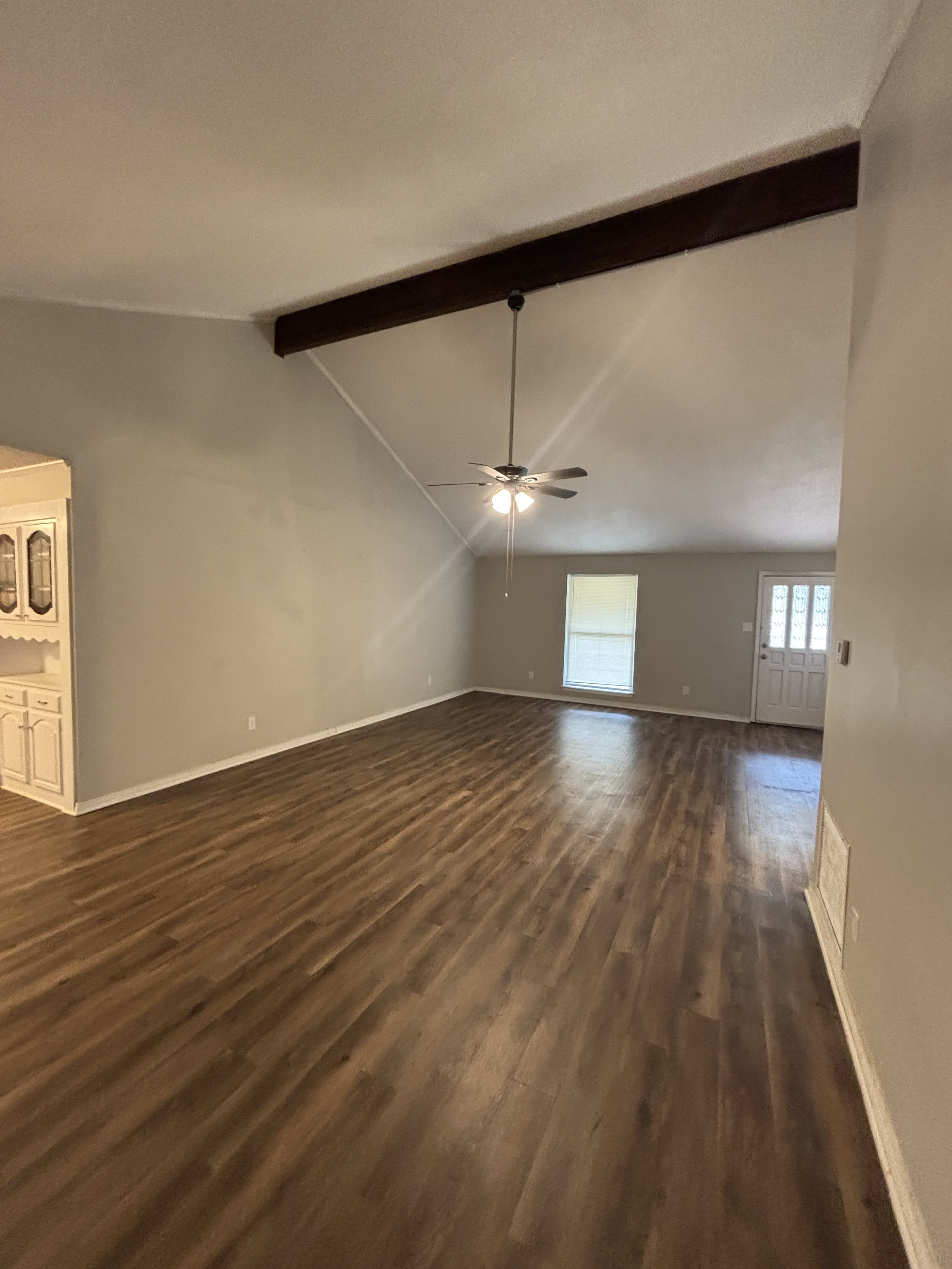 912 Gibson Ct – photo 3