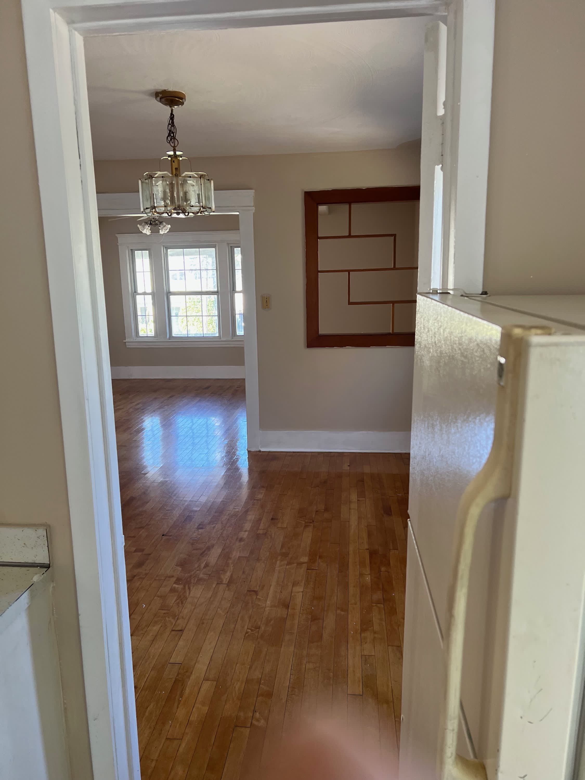 535 Richmond Ave – photo 5