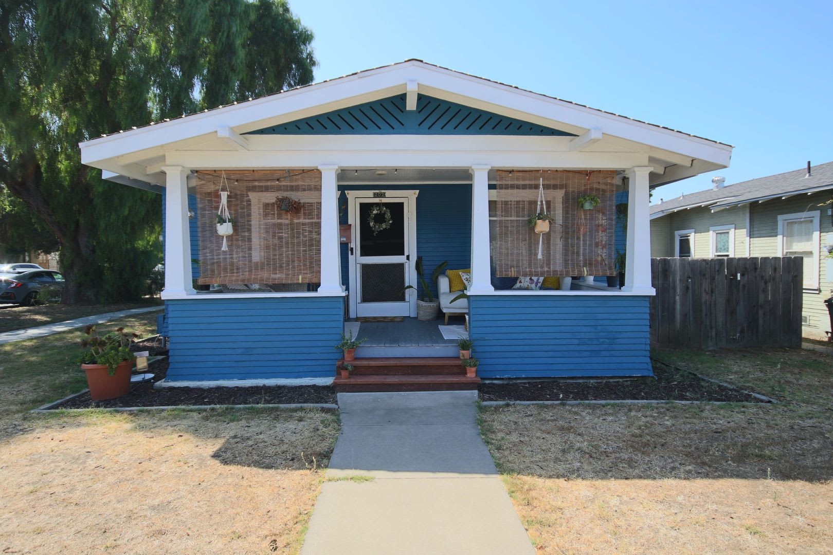 3 Bedroom Craftsman Home With 1 Car Garage – photo 2