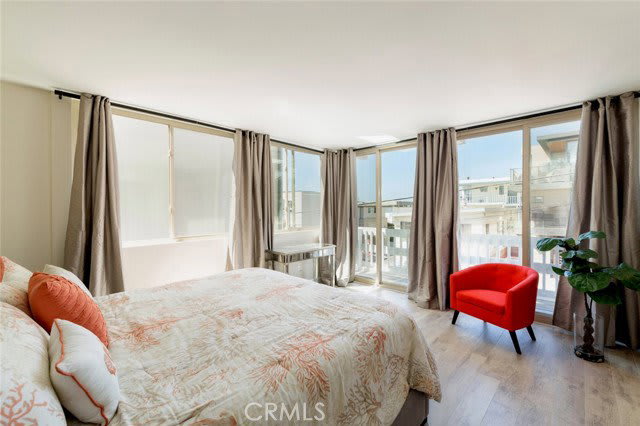 126 Neptune Avenue – photo 2