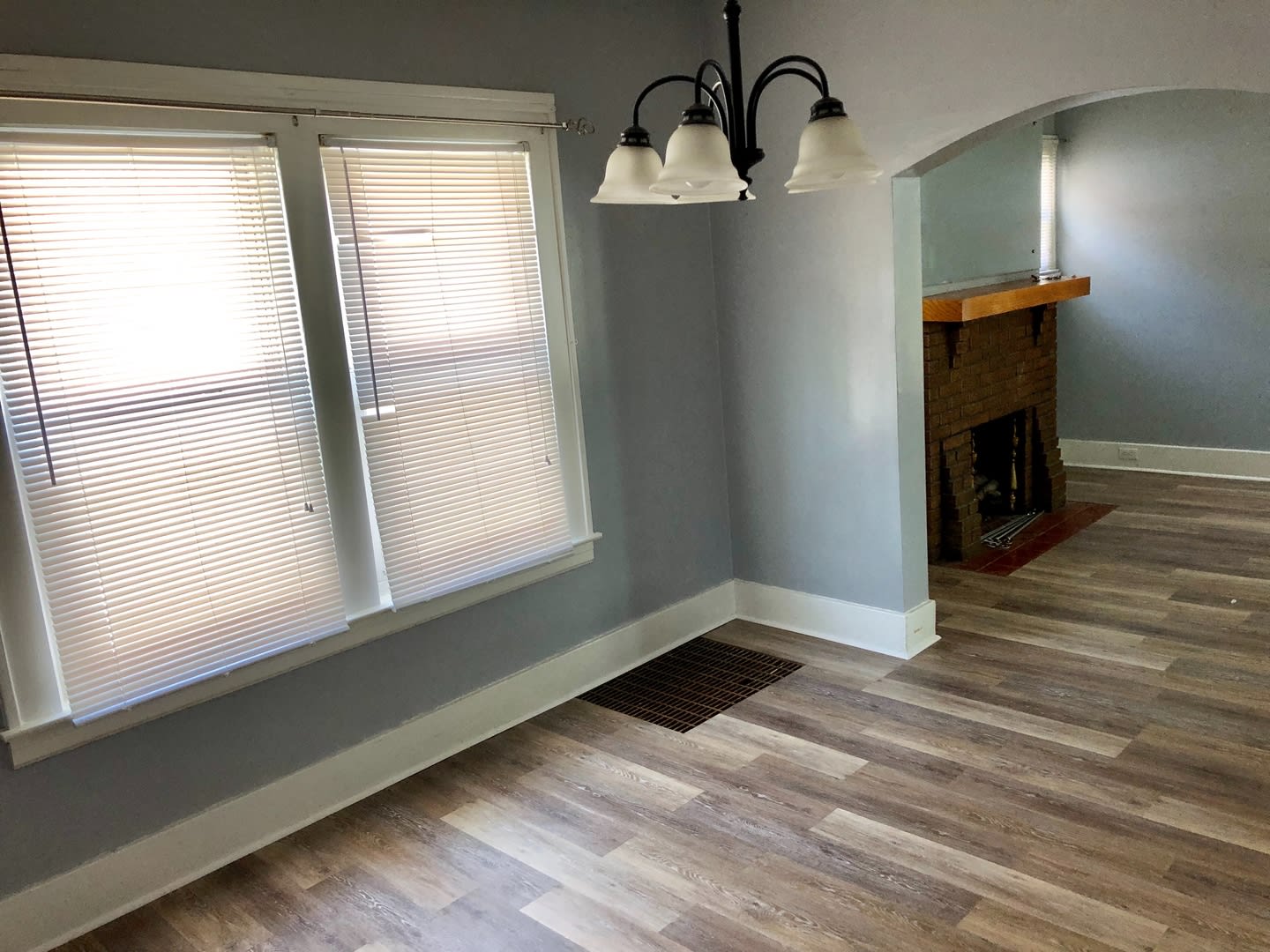 Beautiful 2 Bedroom/2 Bath South End Home Close to U of L – photo 5