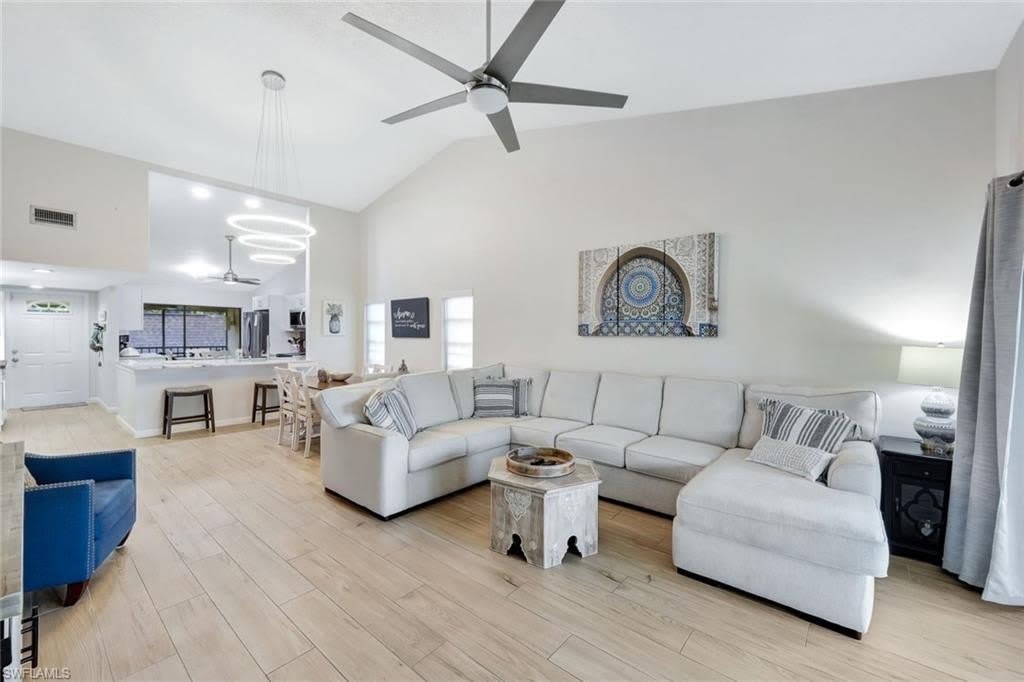 15400 Cedarwood Ln – photo 1