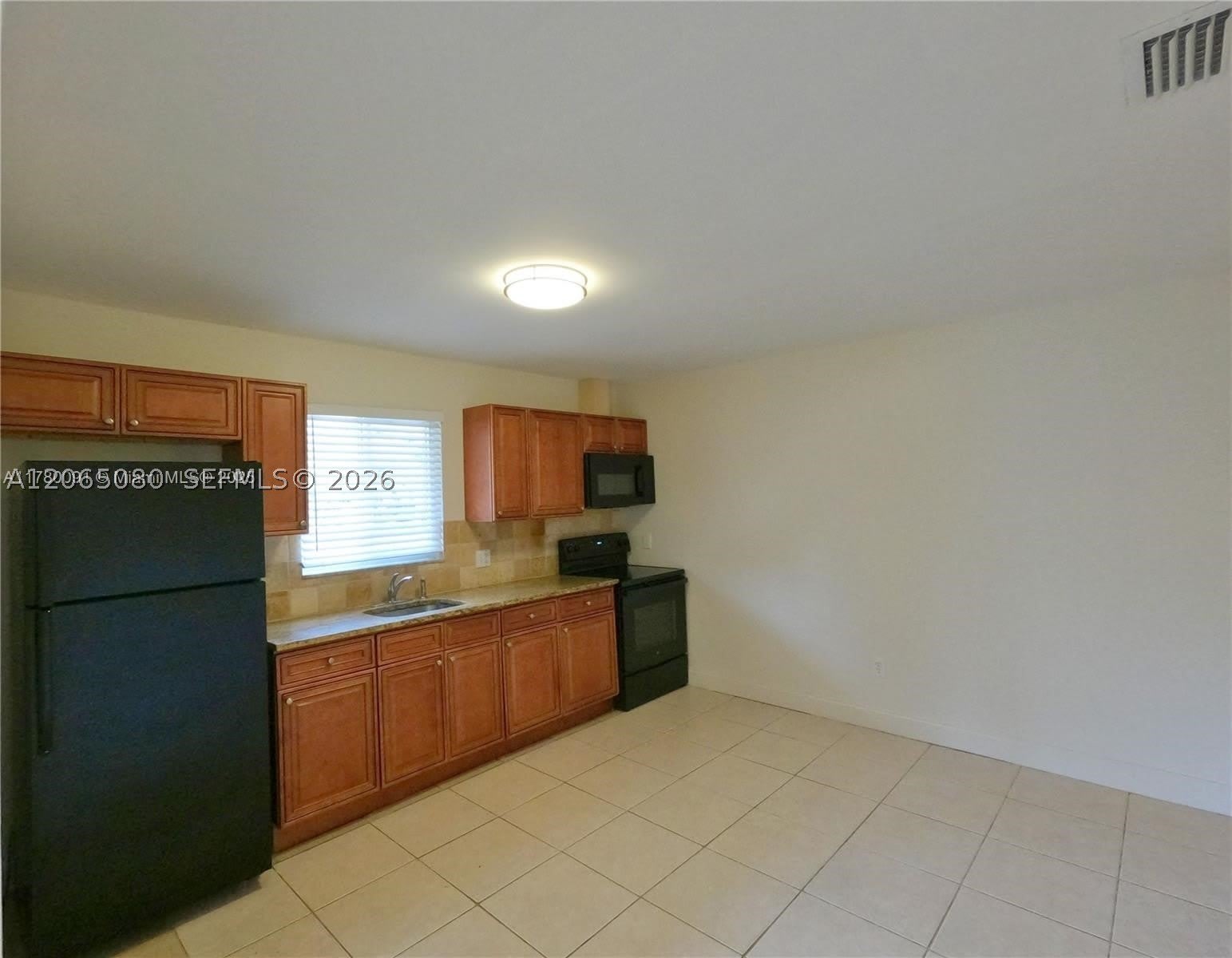 4906 Serafica Dr – photo 5