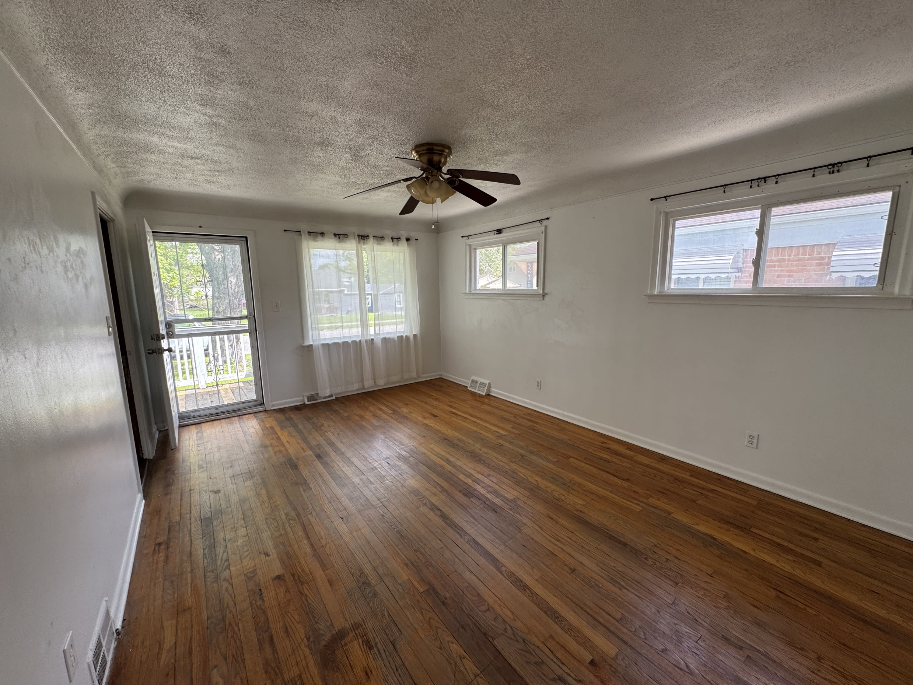 29203 Oakwood Street – photo 2