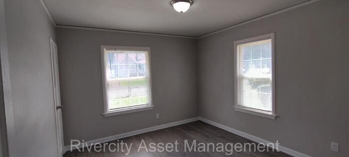 2386 Larose Avenue – photo 3