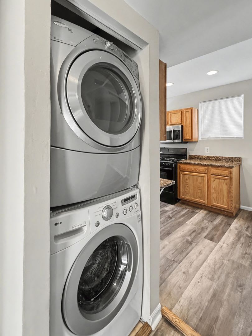 Refreshed 3BD 1BA Home with Parking! – photo 3