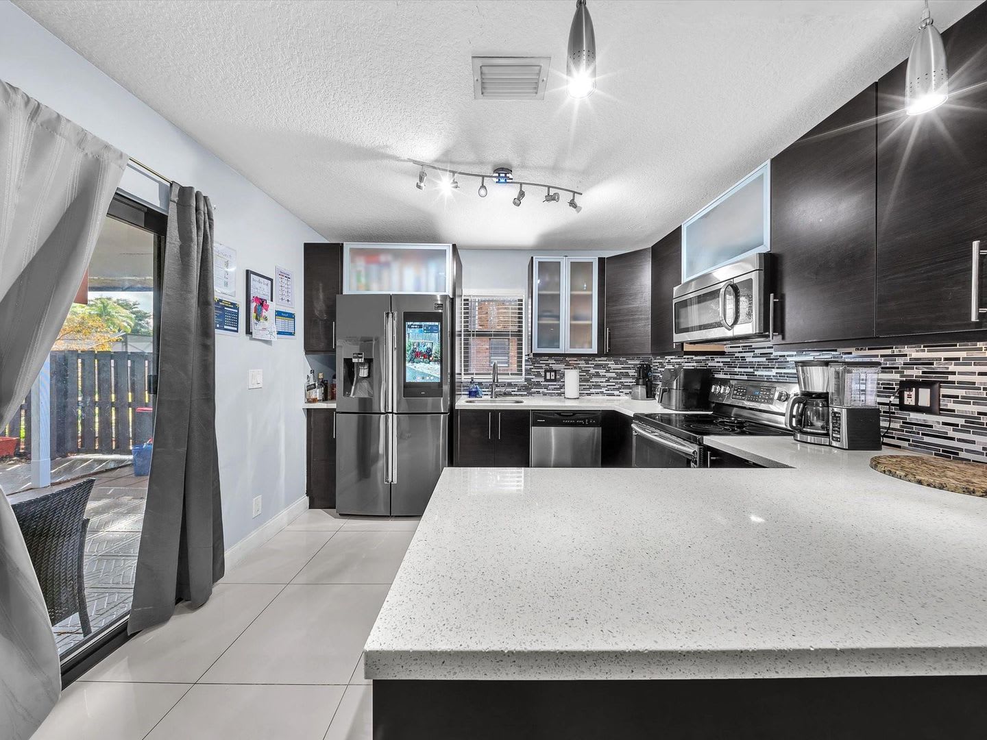 2496 NW 99th Avenue, Coral Springs, FL 33065 – photo 2