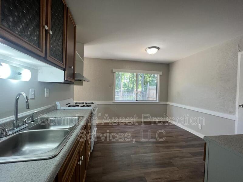 904 Tall Timber Dr – photo 3