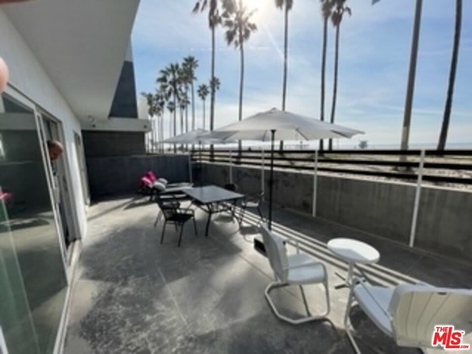 2609 Ocean Front Walk – photo 3