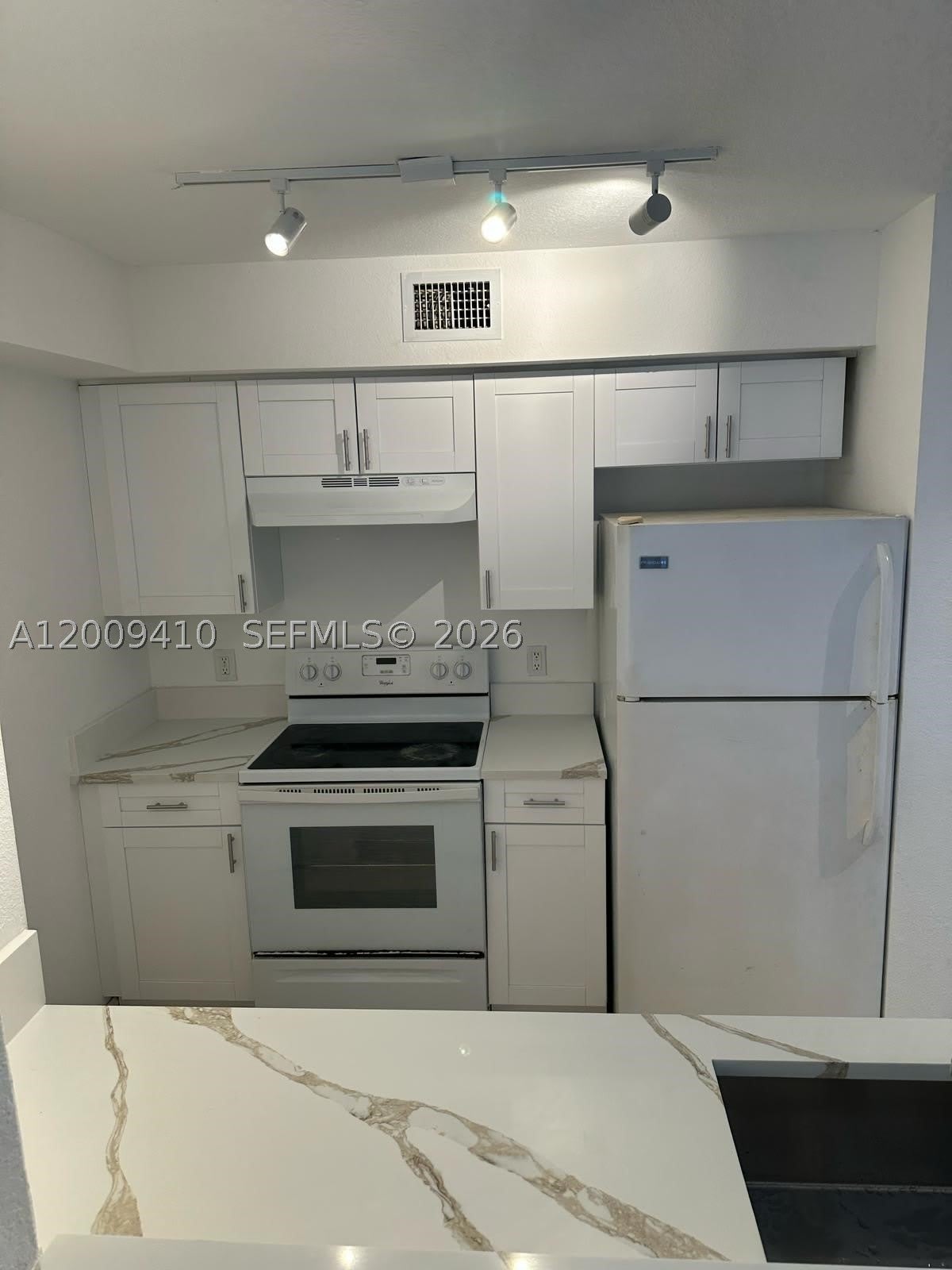 15422 SW 284th St – photo 5