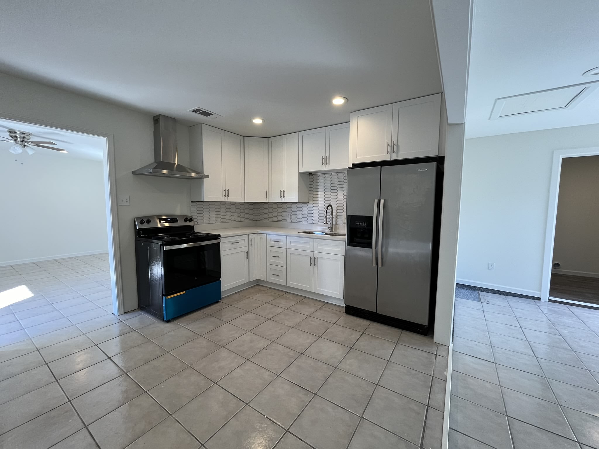 1021 Sandalwood Drive – photo 1