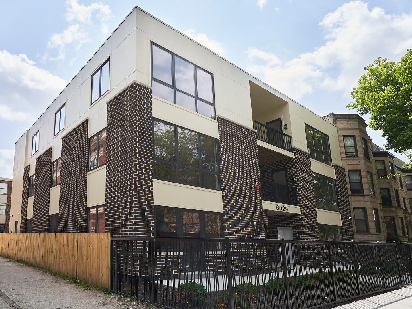 6029 S Champlain Avenue – photo 2