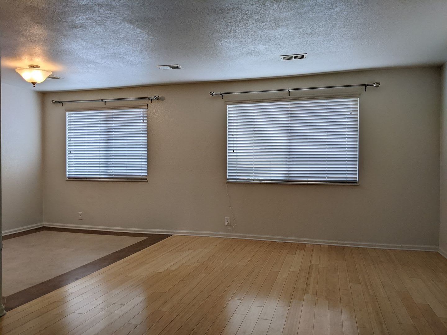 Bright Cozy 2 Bedroom Condo With Garage Central A C Exceptional Storage – photo 4