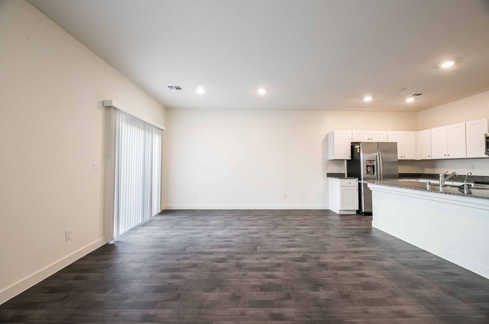 Brand New Dr Horton Townhome With 3 Bedroom 2 Bathrooms And 1 Car Garage Located At Trails At Willow Ranch – photo 4