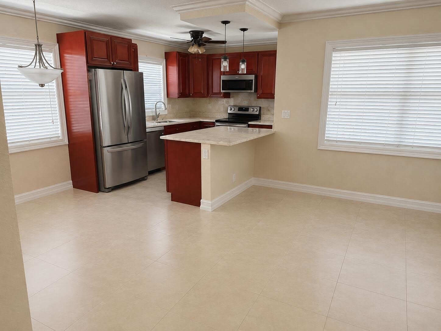 1221 Se 3Rd Street – photo 4