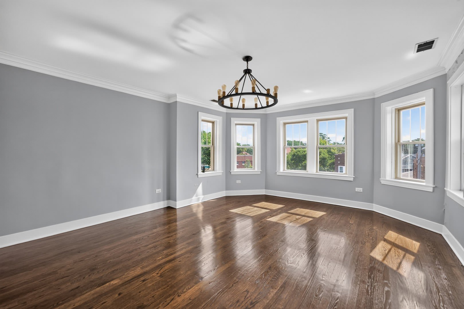 1101 S OAK PARK Avenue – photo 3