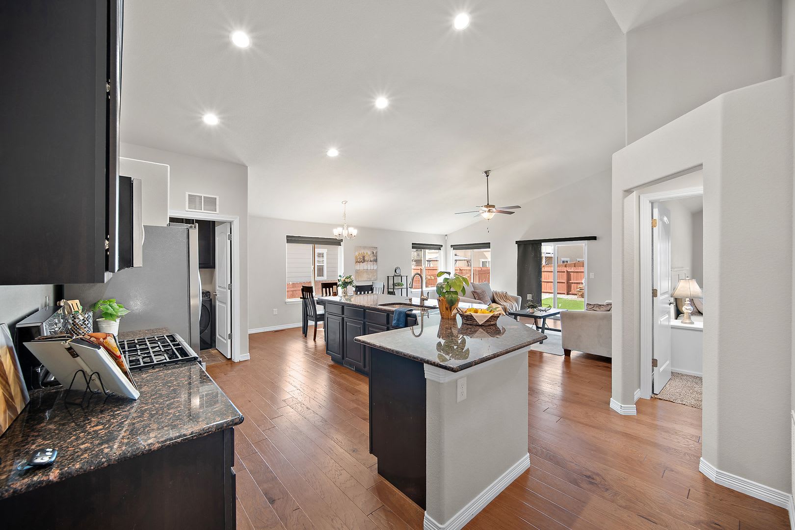 Spacious 5 Bedroom Rancher With 3 Car Garage In Meridian Ranch – photo 3
