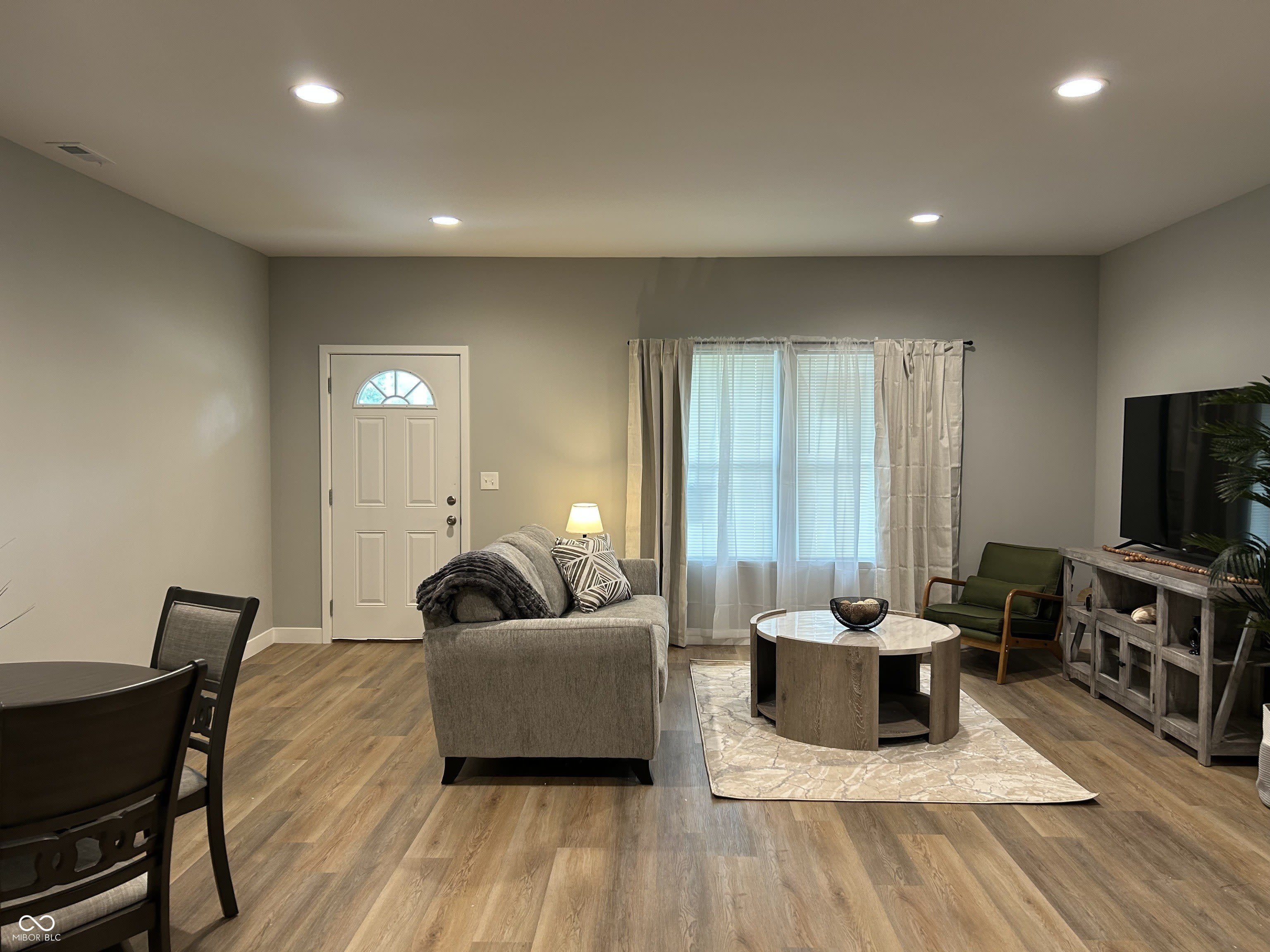 2805 N Talbott Street – photo 2
