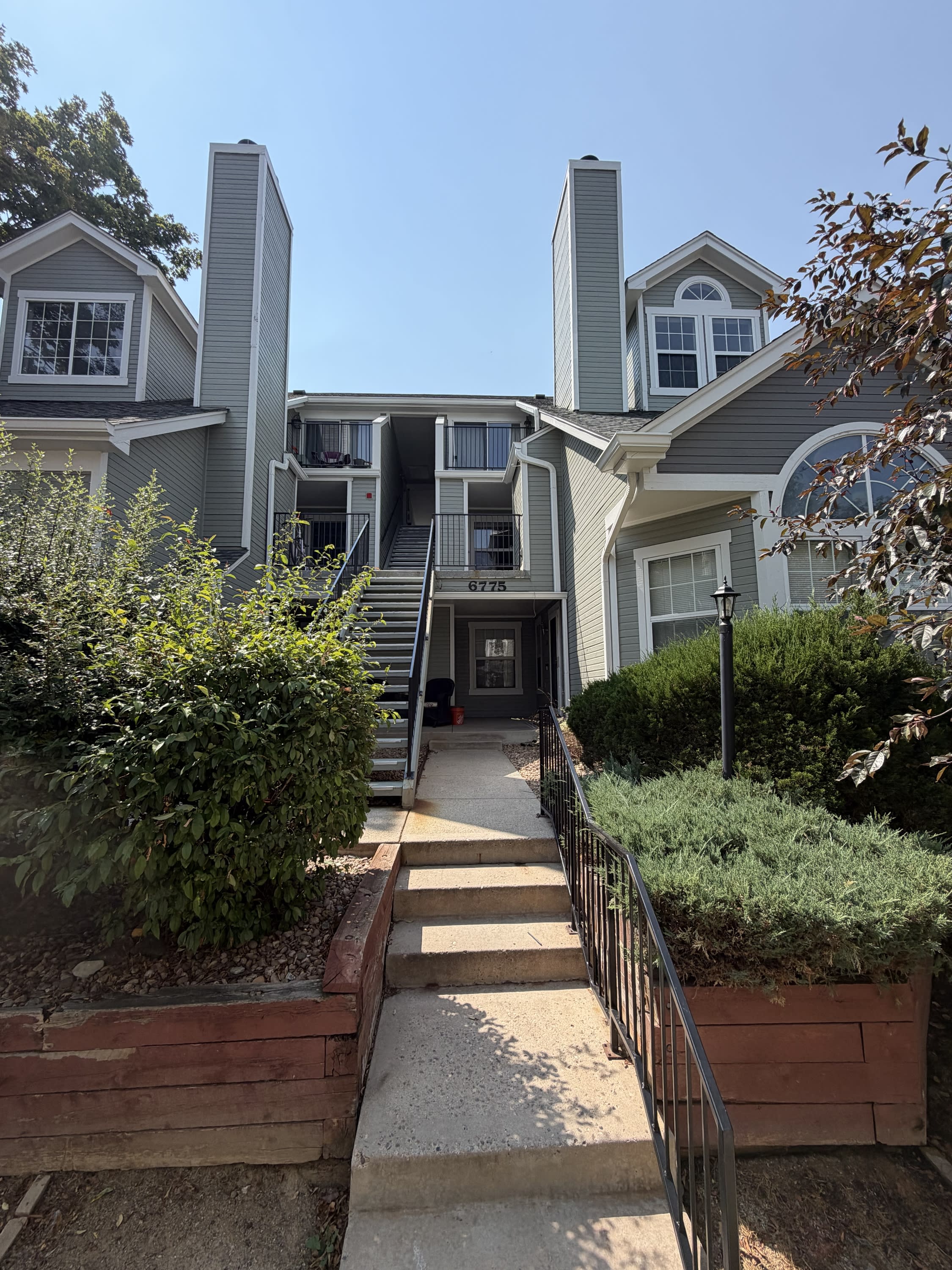 6775 S IVY ST – photo 1