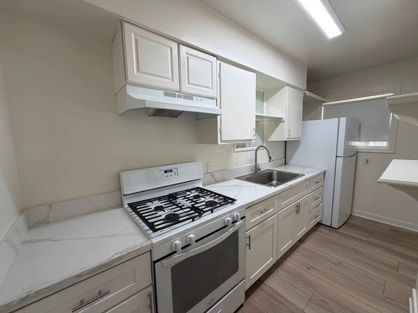 Move In Special And Recently Reduced Monthly Escondido 1 Bedroom 1 Bath Apartment For Rent – photo 4