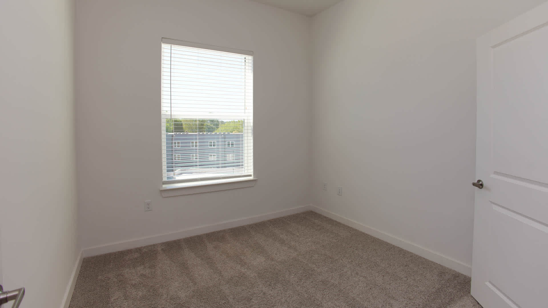 The Penman Apartments – photo 2