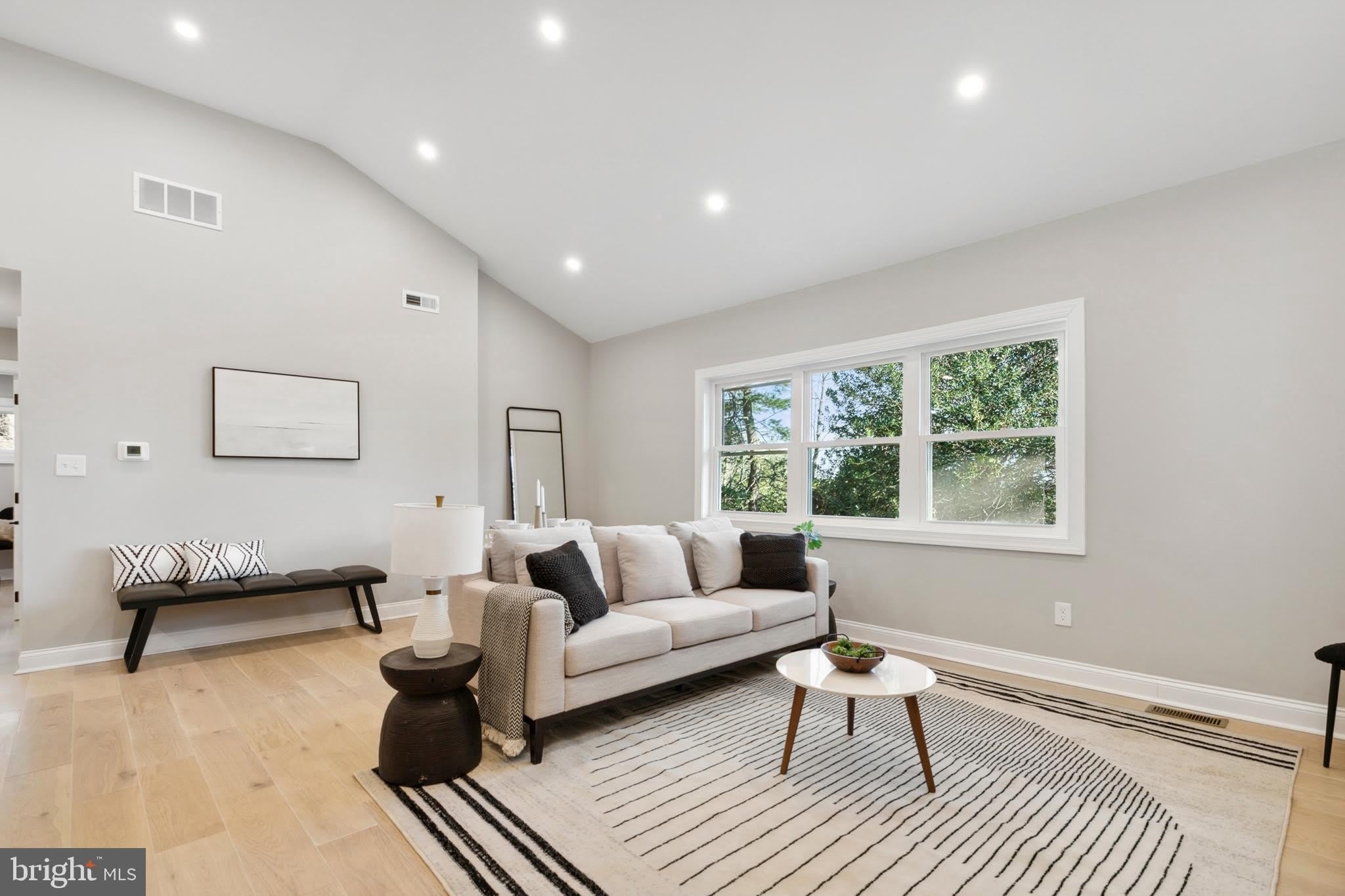 405 Meadowhurst Lane – photo 5
