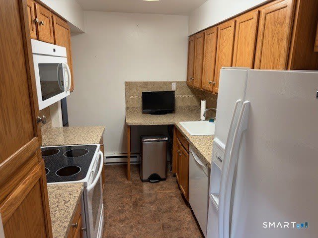 127 Kennedy Drive – photo 3