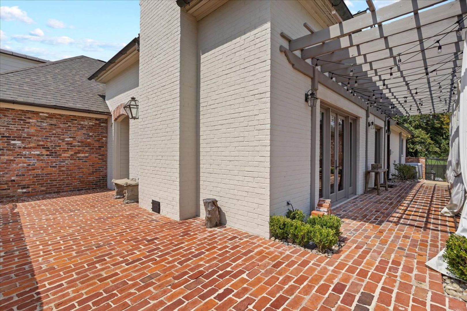 Executive Rental Home Available – photo 4