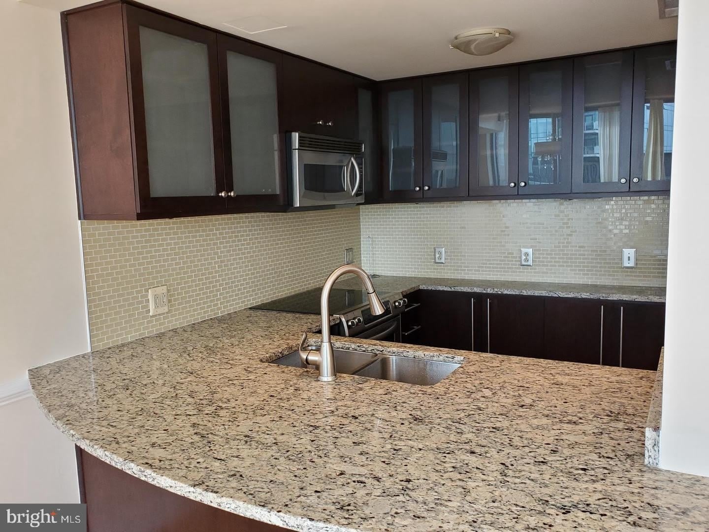 675 PRESIDENT Street – photo 4