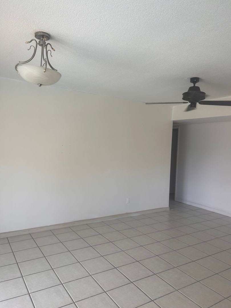 4 Bedroom House W Solar Private Pool Available Now – photo 4