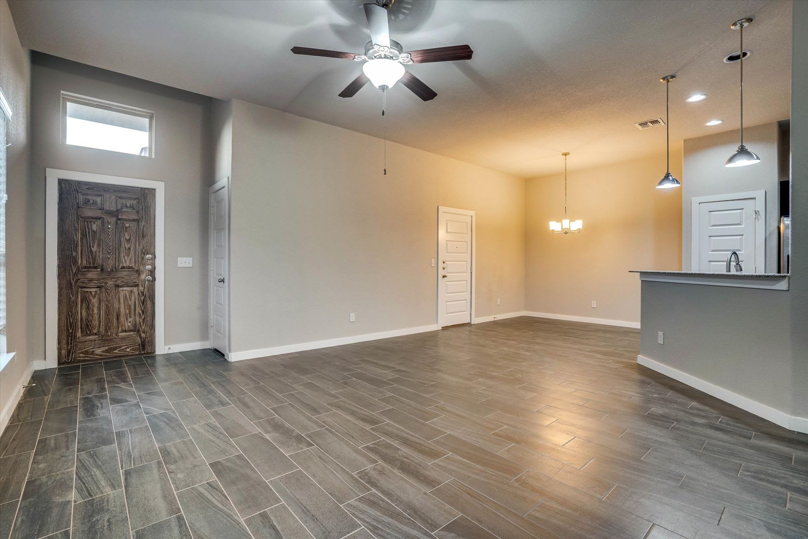 Beautiful 3 Bedroom Townhouse Located In Bastrop Texas – photo 2