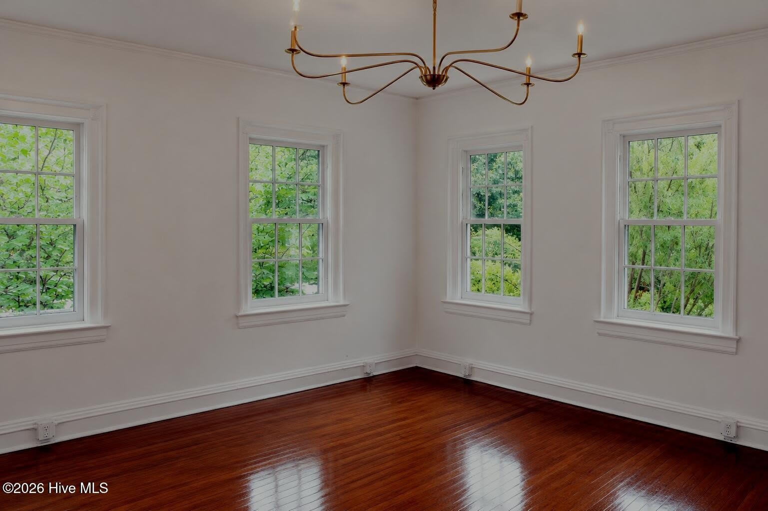124 NW Broad Street – photo 2