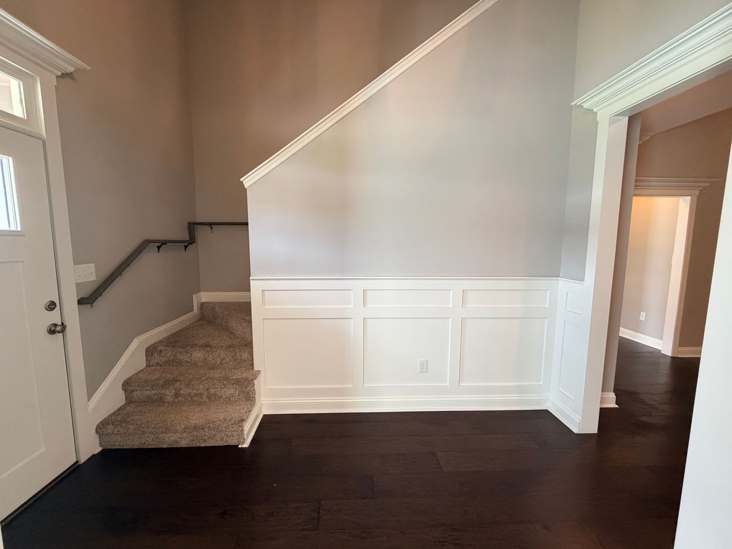 Stunning 4Br 3 5Ba Hahira Home Near Stone Creek Golf Course – photo 4