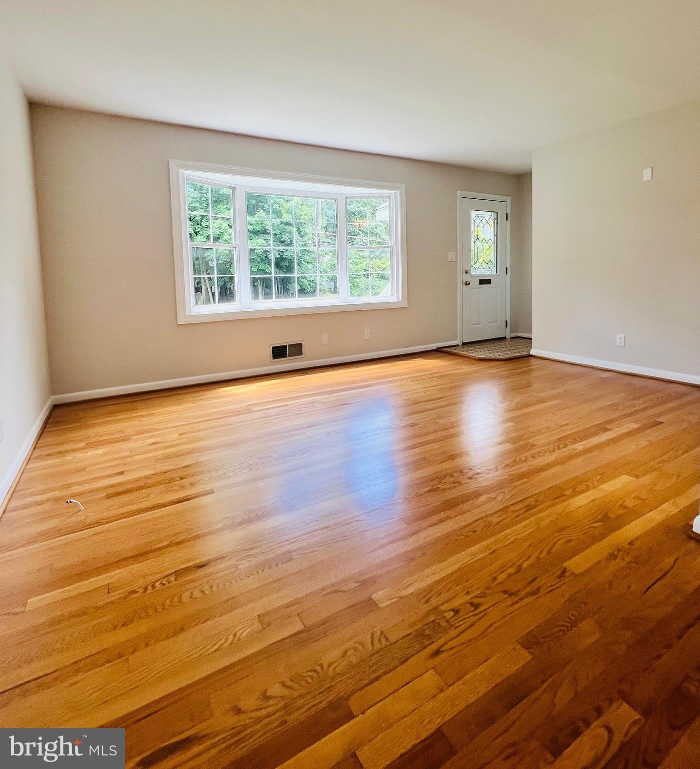 407 ANDERSON Avenue – photo 3