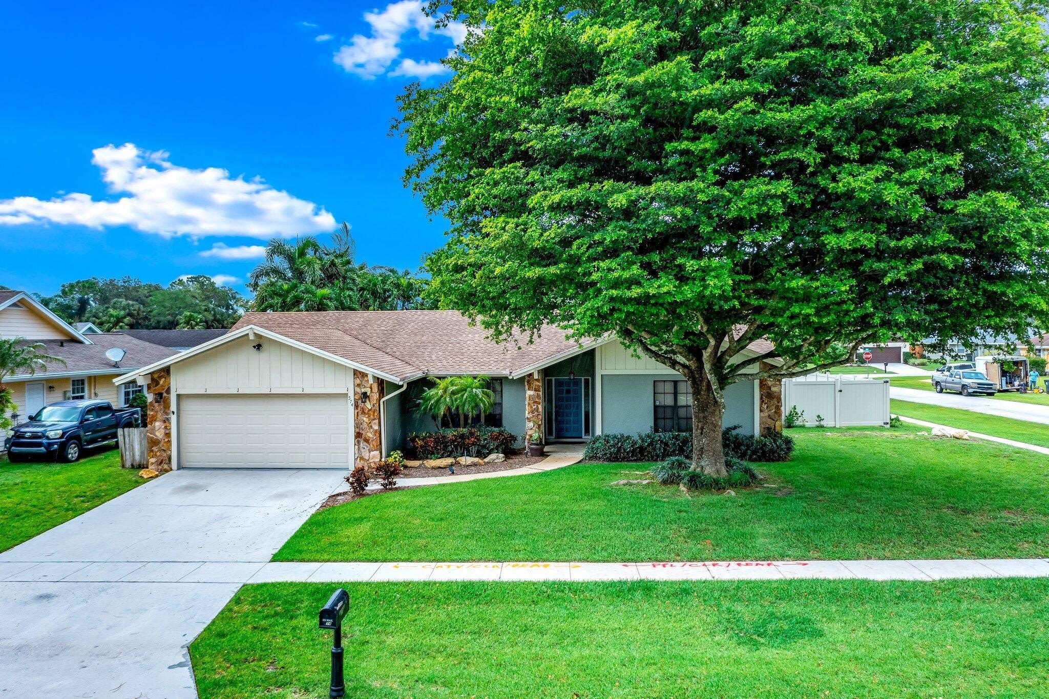 574 Juniper Place – photo 1
