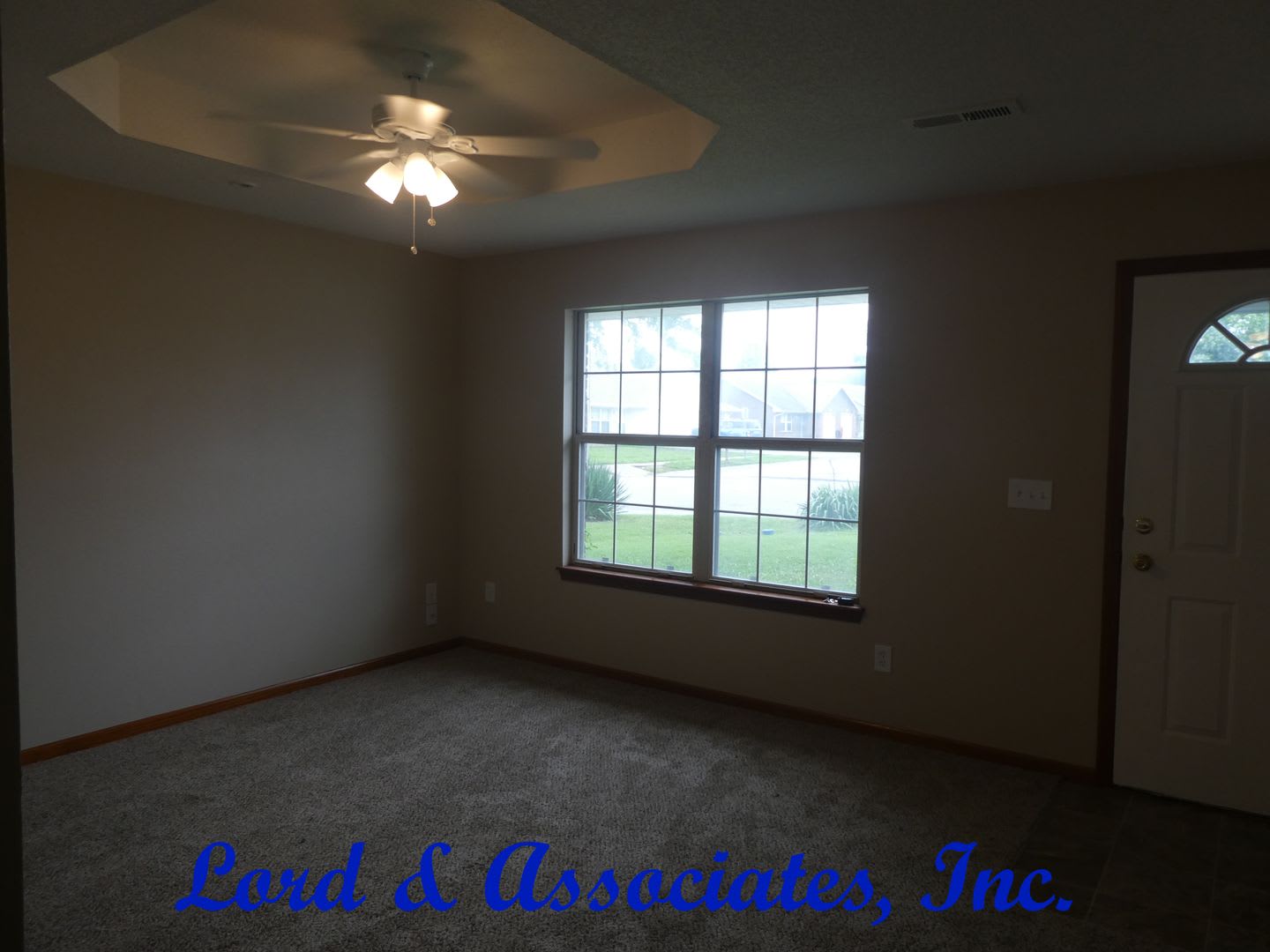 2 Bedrooms, 1.5 Baths-Grain Valley – photo 3