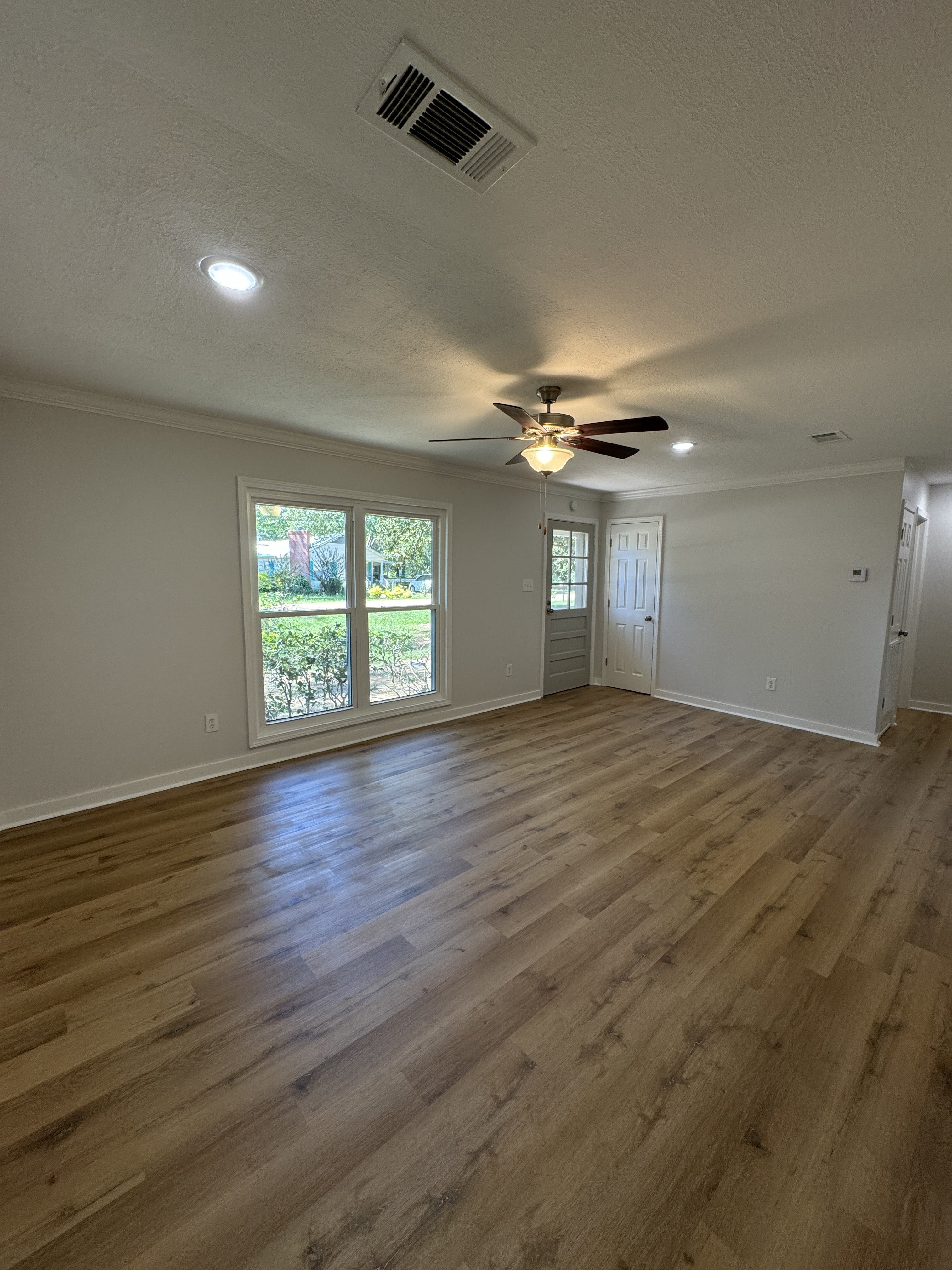 210 North Utica Street – photo 2