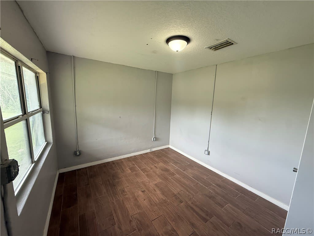 917 Zephyr Street – photo 5