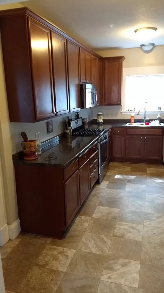 619 4th St – photo 4
