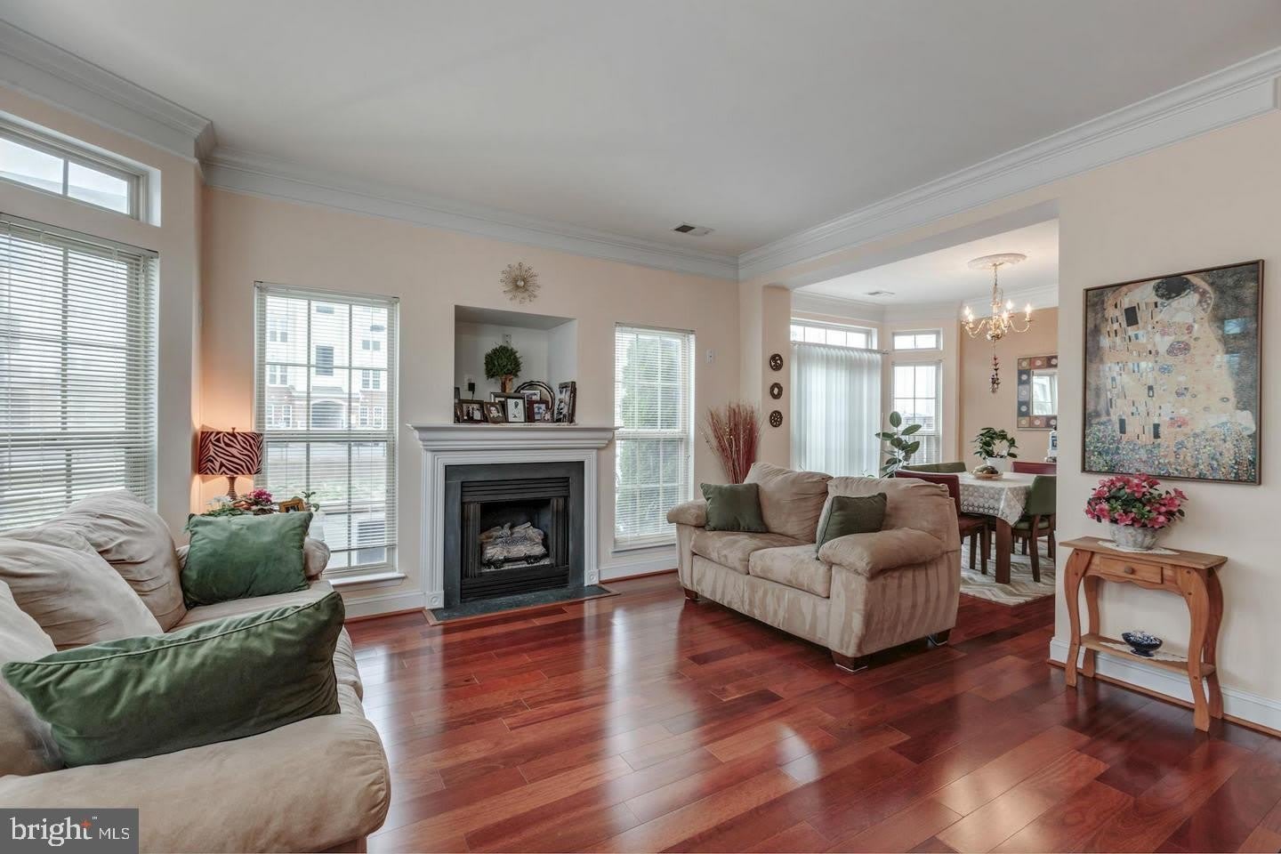 46363 PRYOR Square – photo 2