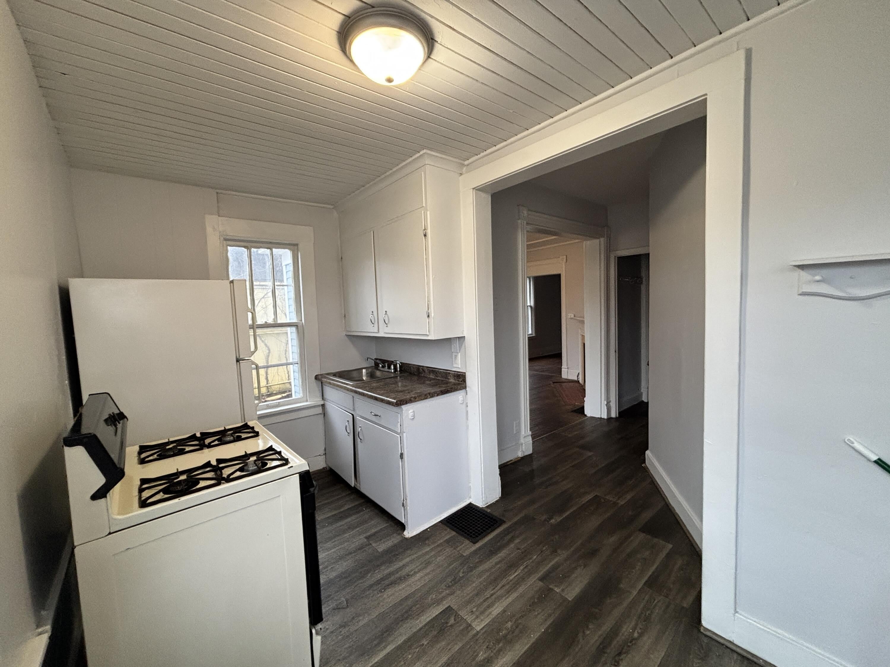 1404 W Michigan Avenue – photo 3