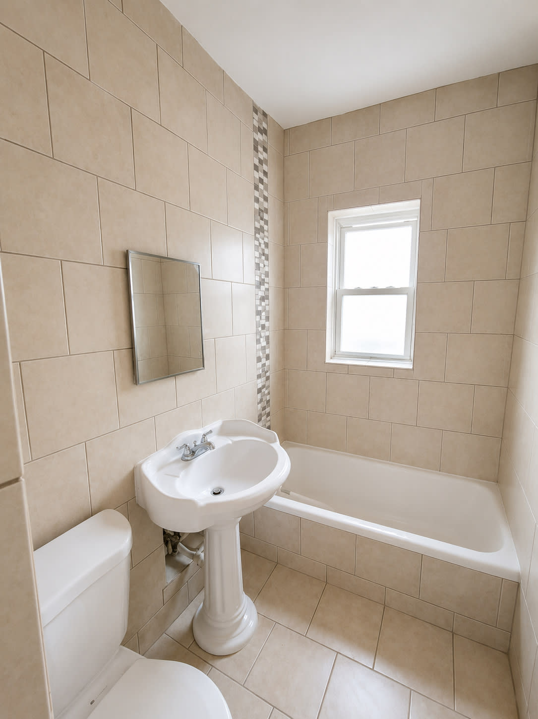 196 Roseville Avenue – photo 3