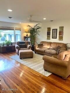 308 Live Oak Street – photo 4