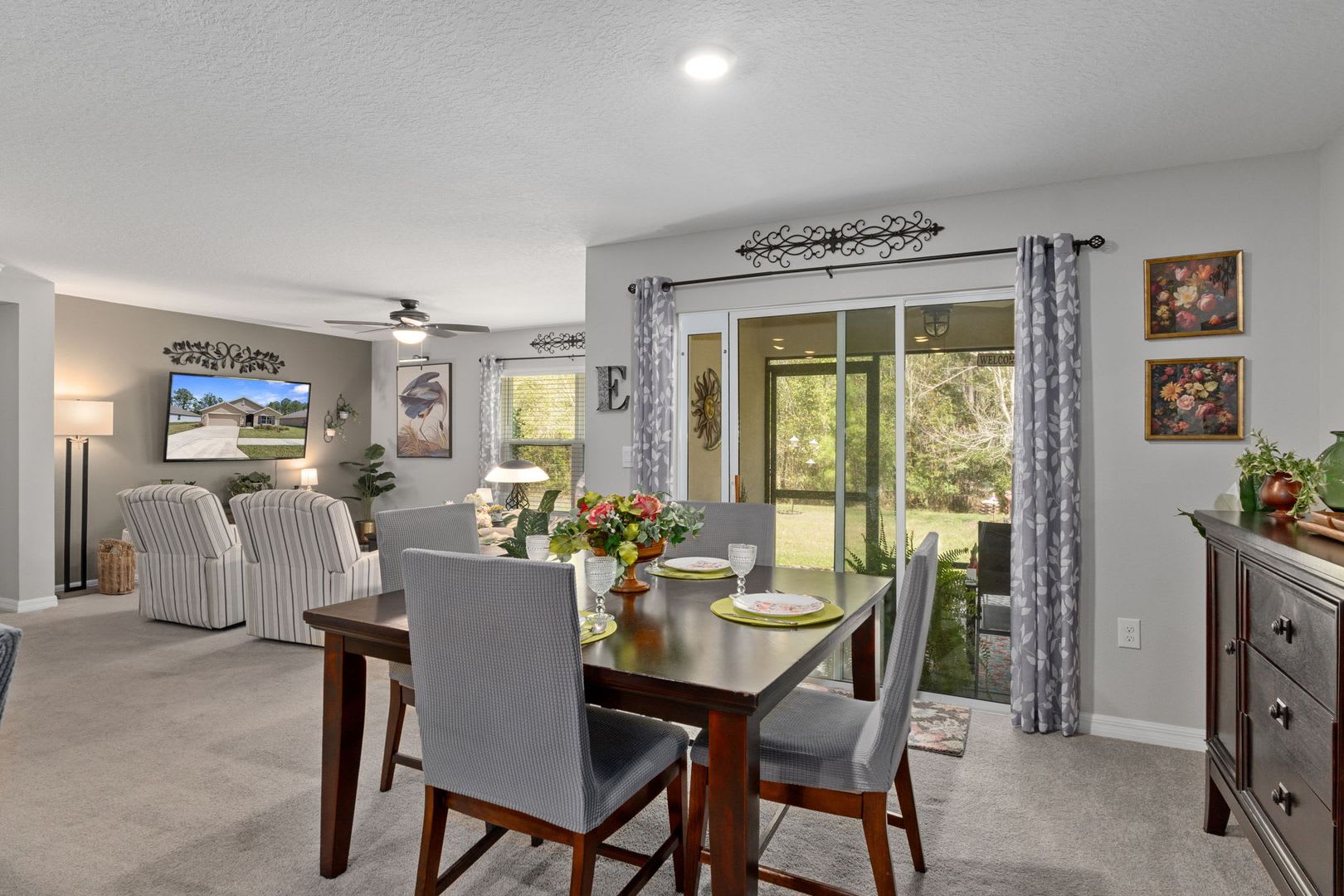 Beautiful 4 Bedroom Home In Gated Golf Course Community – photo 4