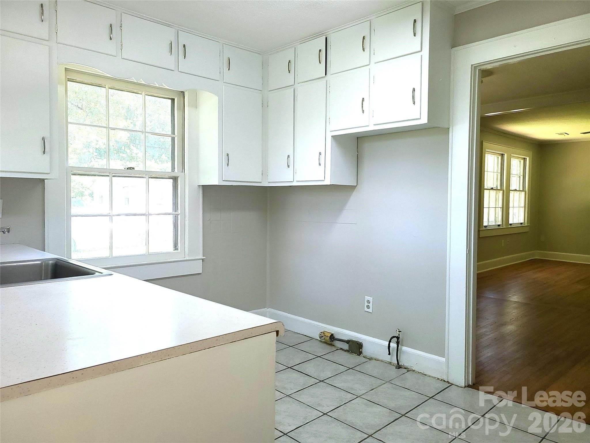 244 Dakota Street – photo 4