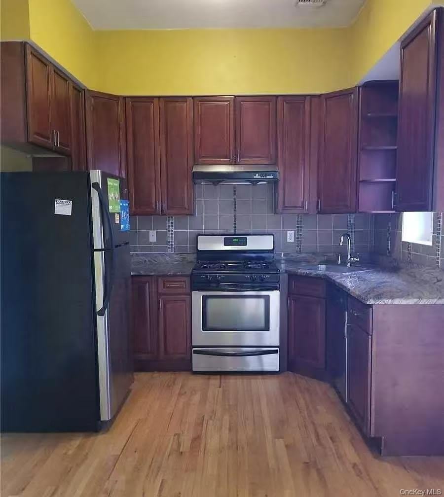 71-74 161st Street – photo 2