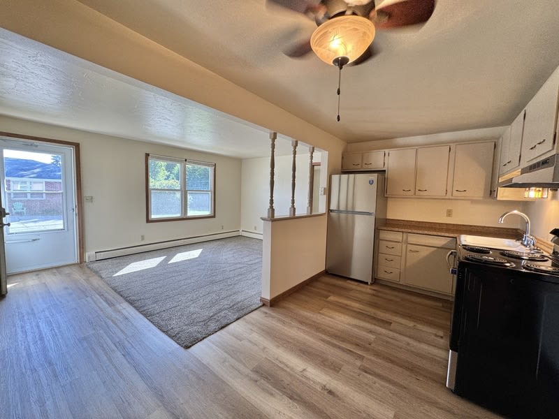 2146 Carstensen Lane – photo 4