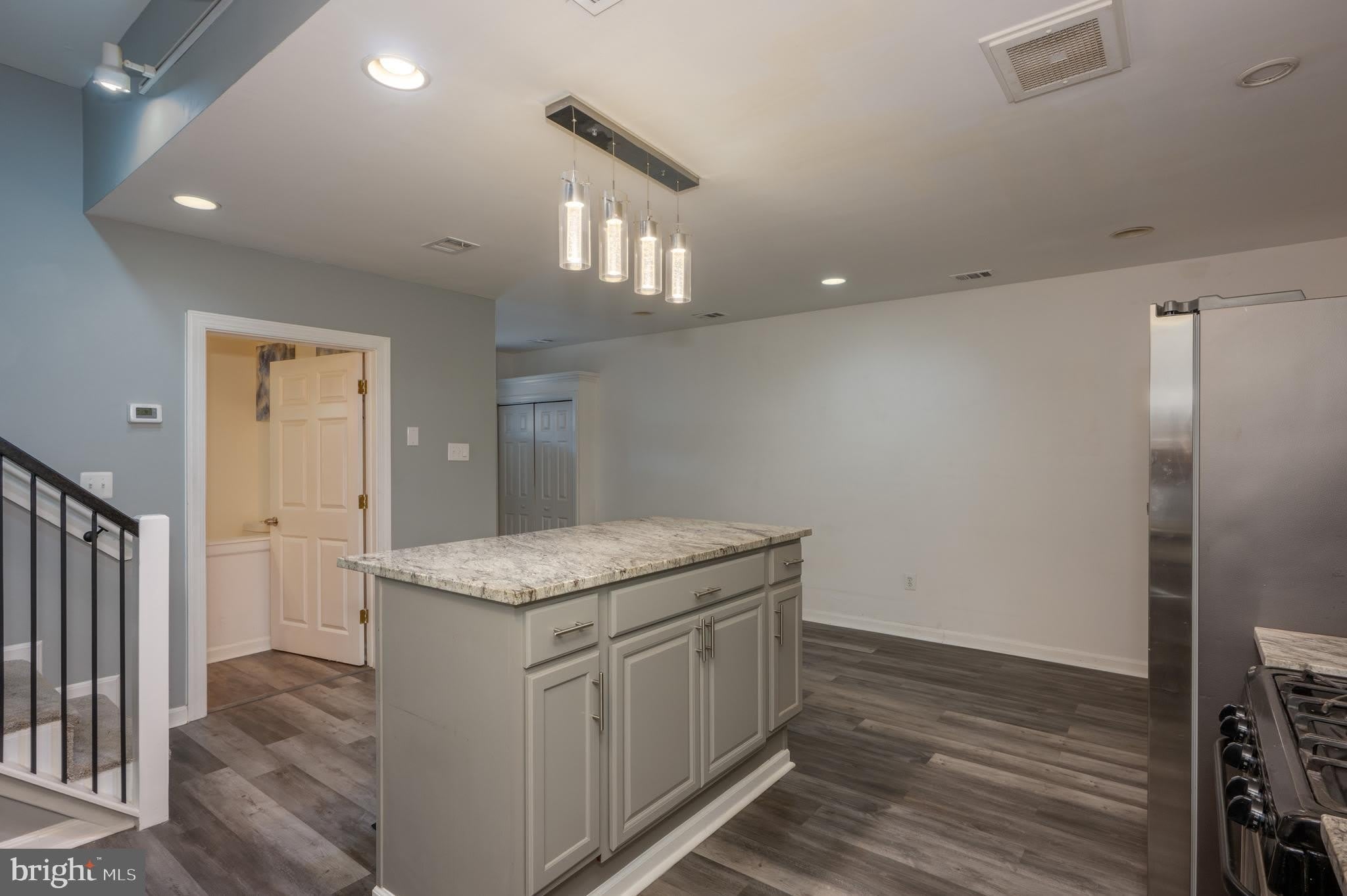 4616 Curtis Avenue – photo 5